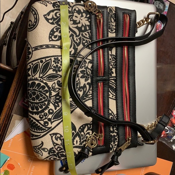 Purse - Picture 3 of 4